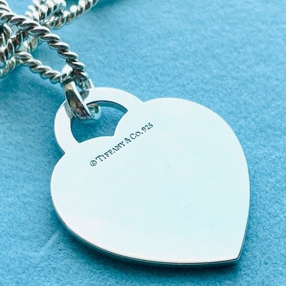 Return To Tiffany Co XL Heart Charm on Twist Link Bracelet in Silver, 8 inches - Picture 3 of 3